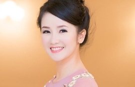 女性歌手ホン・ニュン（Hong Nhung）の歌声